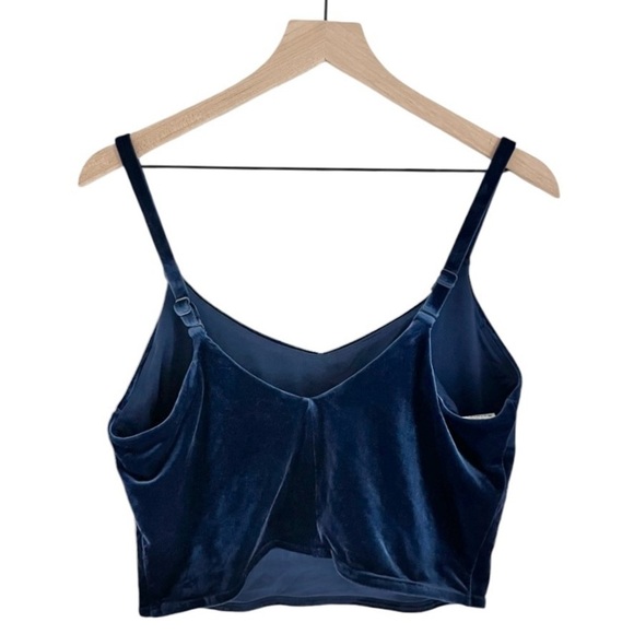 Athleta Elation V Neck Velvet Crop V Neck Tank Top Blue Scuro Size 1X - Picture 4 of 10